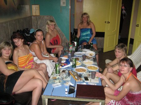 Девичник в сауне с пьяными русскими девками